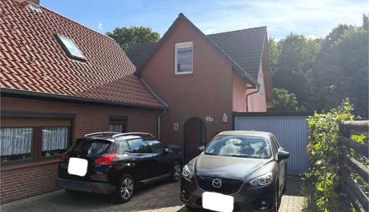 Bild von Direkt einziehen & wohlfühlen - Modernisiertes Haus aus 2003 mit Sauna und Garage