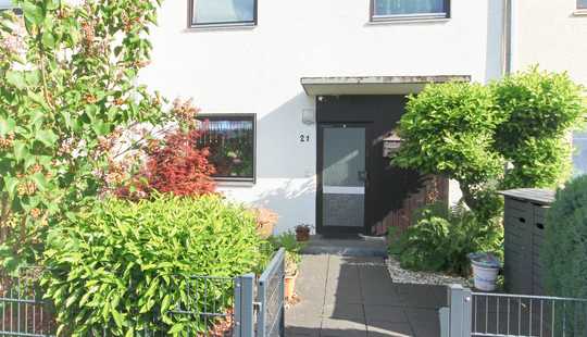 Bild von Teilsaniertes RMH mit Ausbaupotential und Garage in begehrter Wohnlage von Maintal