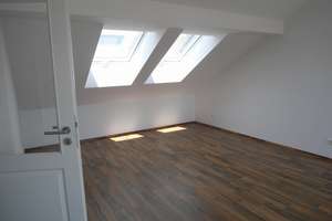 DG-Wohnung mit Süd-Loggia, FBH, SP sowie Bad mit Wanne, Dusche & Fenster! – Anton Flettner Str. 15, 14542 Werder (Havel) – Vorschaubild 2