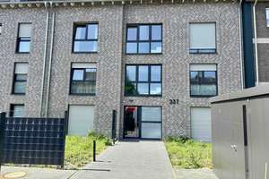 Fast neu in Fischeln: 3-Zimmer DG-Wohnung mit Süd-Terrasse, Aufzug, Erdwärmpume & Fußbodenheizung – Kölner Straße 337, 47807 Fischeln, Krefeld – Vorschaubild 3