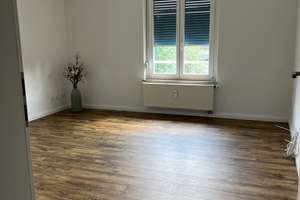 Wunderschöne und gemütliche 3,5 Zi.-Wohnung mit Stellplatz und Gartenanteil in Stuttgart-Vaihingen – Die vollständige Adresse der Immobilie erhältst du vom Anbieter., 70563 Heerstraße, Stuttgart – Vorschaubild 5