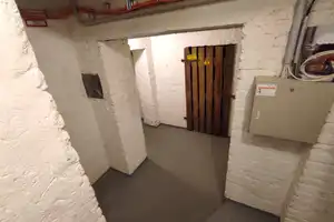 Elegante 3-Zimmer-Altbauwohnung mit grünem Innenhof – Ihr neues Zuhause wartet! – Berlin – Vorschaubild 10