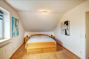 Möbliert: Gemütlich wohnen unter dem Dach nahe dem Perlacher Forst – Die vollständige Adresse der Immobilie erhältst du vom Anbieter., 81549 Südgiesing, München – Vorschaubild 3