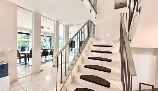 Bild von HOFHEIMER ARCHITEKTENVILLA 💫 Stilvoll, elegant, mit Kamin, Sauna & Einliegerwohnung!