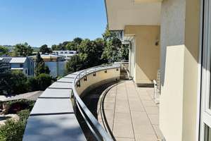 Freie 3/4-Zi-Penthouse-Wohnung in zentraler Lage von Bad Cannstatt – Die vollständige Adresse der Immobilie erhältst du vom Anbieter., 70372 Kurpark, Stuttgart – Vorschaubild 4
