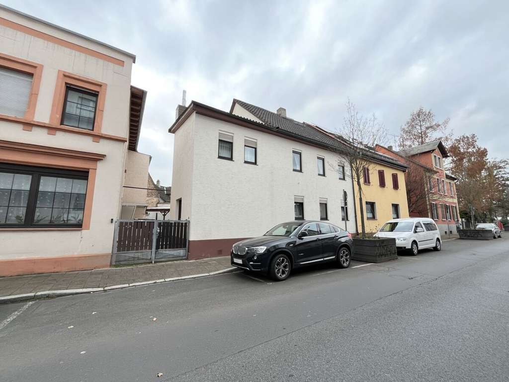 Immobilie in Offenbach am Main - Einzigartige Rarität: Gepflegte Doppelhaushälfte mit Geschichte im Herzen Bürgels - Bild 0