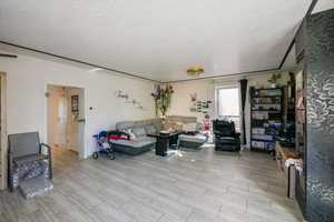 Einfamilienhaus mit kleinem Garten und Pool – München (Kreis) – Vorschaubild 3
