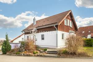 Charmantes Einfamilienhaus mit sonnigem Garten und durchdachter Raumaufteilung