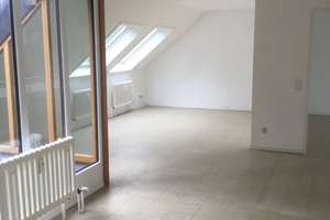 Helle und großzügig geschnittene 2-Zimmer-Wohnung mit Balkon (WBS) – Marderweg 2, 33689 Sennestadt, Bielefeld – Vorschaubild 2