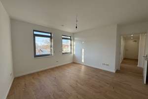 Moderne 3-Raum-Wohnung im Dachgeschoss mit Balkon in Elbnähe – Alt Salbke 67, 39122 Salbke, Magdeburg – Vorschaubild 9