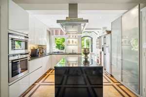 Hamburg - Wohldorf-Ohlstedt | Ein Ort zum Ankommen – charmante Landhausvilla mit Herz und Garten – Hamburg – Vorschaubild 8