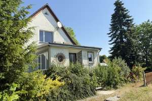 Charmantes Einfamilienhaus mit großem Garten und Entwicklungspotenzial in ruhiger Wohnlage von Witt – Die vollständige Adresse der Immobilie erhältst du vom Anbieter., 19322 Wittenberge – Vorschaubild 3