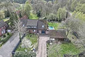 „Außergewöhnlich wohnen – mit großem Garten, Pool und viel Raum für eigene Ideen.“ – 21279 Hollenstedt – Vorschaubild 3