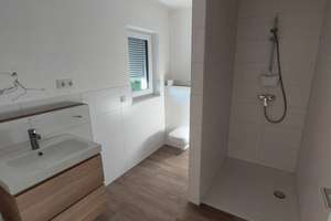 Neues Zuhause in Hochzoll: 3,5-Zimmer-Wohnung mit Terrasse und eigenem Garten – Oberländer Straße 45 1/4, 86163 Hochzoll-Süd, Augsburg – Vorschaubild 3