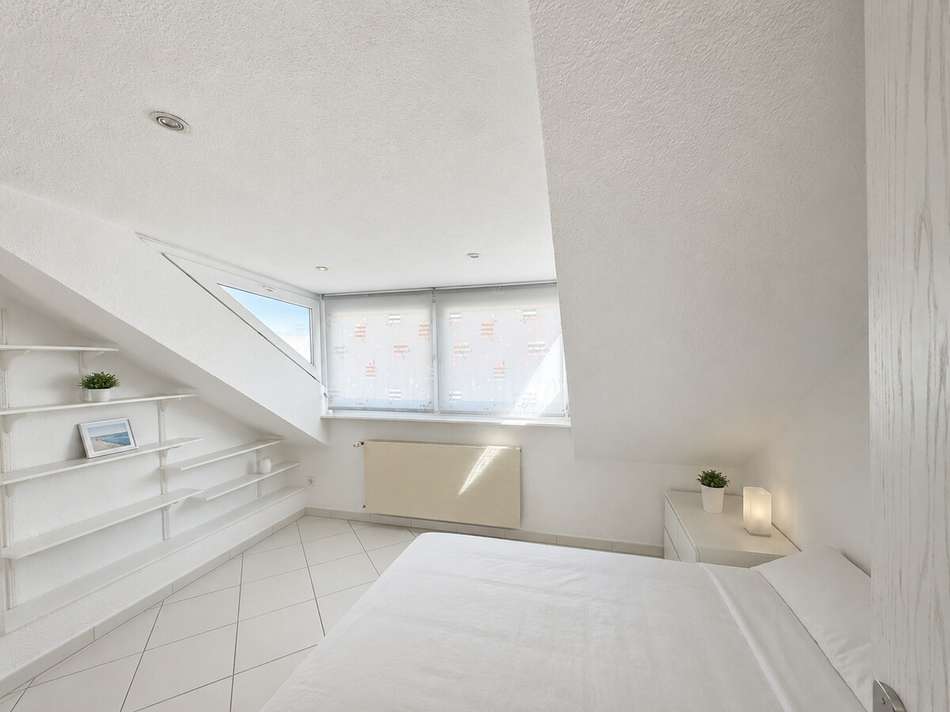 Schlafzimmer DG