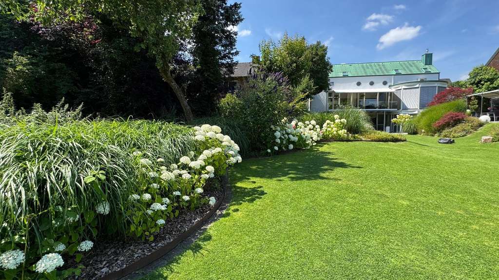 Münsterland  - Exklusives Wohnen mit Blick in die Weite - Villa am Wasser 