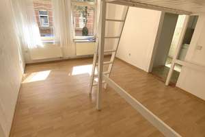 BS-östl. Ringgeb. - 1 Zi.-Erdg.-Whg. mit Küchenzeile u. Hochbett, Nähe Husarenstr.