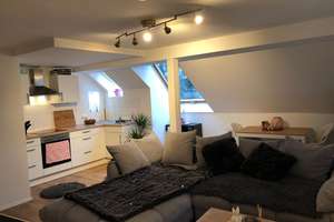 Gemütliche und helle Dachgeschosswohnung in KR-Hüls