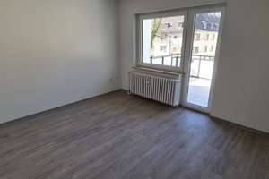 Wohnen heute heißt Vonovia - renovierte Wohnung mit XXL-Balkon in Hörde – Phönixstr. 22, 44263 Hörde (Ortsteil), Dortmund – Vorschaubild 2