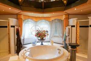 Mehrfamilien- / Generationenhaus mit bis zu 4 Whg. - 15m Pool und Sauna – Lindau (Bodensee) (Kreis) – Vorschaubild 4
