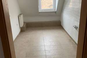 Wohnen mit Charakter: Großzügige 4-Zimmer-Dachgeschosswohnung in Mannheim – Lortzingstr. 31, 68169 Neckarstadt-West, Mannheim – Vorschaubild 4