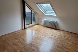 von Privat: Ruhige 3-Zi. DG Wohnung (86qm), Balkon, EBK, Gäste-WC, TG-Stellplatz, keine Maklergebühr – Die vollständige Adresse der Immobilie erhältst du vom Anbieter., 70619 Riedenberg, Stuttgart – Vorschaubild 12
