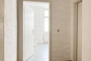 2-Zimmer-Wohnung mit Balkon, Wanne & Dusche, Einbauküche & Abstellraum in Uni-Nähe – Peter-Paul-Straße 9, 39106 Alte Neustadt, Magdeburg – Vorschaubild 4