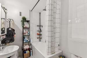 Lokale zwei-Zimmer Wohnung in Köln-Ehrenfeld – Die vollständige Adresse der Immobilie erhältst du vom Anbieter., 50827 Neuehrenfeld, Köln – Vorschaubild 5