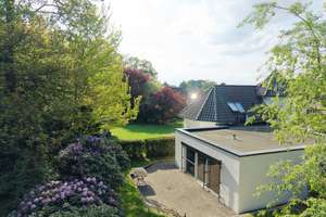 Gehobenes Einfamilienhaus mit Einliegerwohnung im Anbau; großer Garten mit großer Außensauna – Die vollständige Adresse der Immobilie erhältst du vom Anbieter., 31632 Husum – Vorschaubild 7