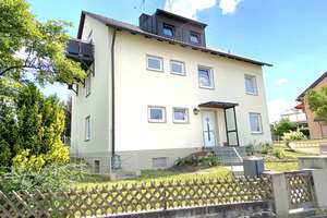 schöne große 3 ZKB-Wohnung mit Süd-Balkon, Gartenanteil und ruhiger Lage …