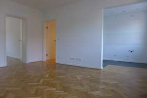 Helle, sanierte Wohnung in ruhiger Lage - Essen Frohnhausen, Nähe Mülheim – Postreitweg 129, 45145 Frohnhausen, Essen – Vorschaubild 3