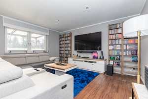 Property thumbnail 7