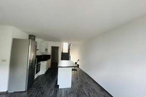 Schöne, sonnige Maisonettewohnung im Mehrfamilienhaus mit Erzgebirgsblick in Hohenstein-Ernstthal – Ottostraße 16, 9337 Hohenstein-Ernstthal – Vorschaubild 3
