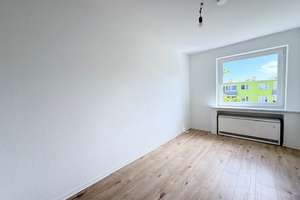 „Stilvolle Leichtigkeit – helle 3-Zimmerwohnung mit Balkonflair“ – Wiesbadener Str. 26, 47138 Obermeiderich, Duisburg – Vorschaubild 5