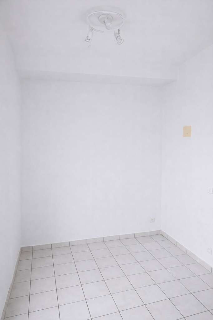 Immobilie in Frankfurt am Main - *FREI* Renovieren und Vermieten! 1Z ETW in Nied - Bild 3