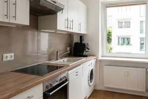 Moderne 3-Zimmerwohnung mit großzügigem Balkon zur Südwestseite und Blick in den schönen Garten – Lohkoppelweg 1, 22529 Lokstedt, Hamburg – Vorschaubild 10
