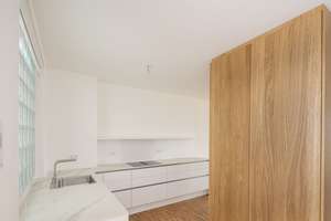 Gemütliche 2-Zimmer-Wohnung in moderner Wohnanlage mit Einbauküche – Tübinger Straße 3, 80686 Land in Sonne, München – Vorschaubild 5