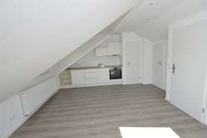 Stilvolle DG-Wohnung zum Wohnen und/oder Arbeiten – Lahnstraße 24, 65195 Rheingauviertel / Hollerborn, Wiesbaden – Vorschaubild 2