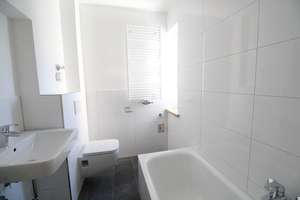 Zentral gelegene 3-Zimmerwohnung mit Küche und Balkon – Die vollständige Adresse der Immobilie erhältst du vom Anbieter., 85053 Südost, Ingolstadt – Vorschaubild 7