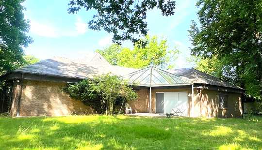 Bild von Exklusive historische Villa mit Schwimmbad in bester Lage von Ehmen