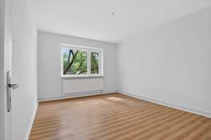 Traumlage Südstadt, im 1. OG: Stilvolle 4-Zimmer-Wohnung, mit 2 Balkonen und Blick ins Grüne! – 30173 Südstadt, Hannover – Vorschaubild 11