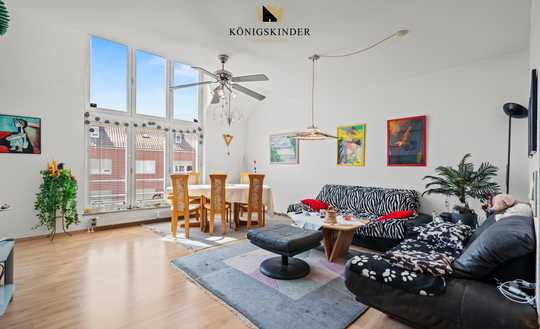 Exquisite 3,5 Zimmerwohnung mit Seesicht,
zentral gelegen, Aufzug, Tiefgarage, sofort verfügbar