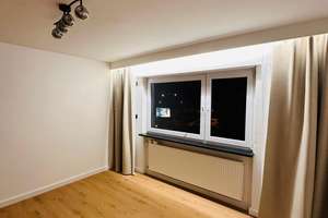 Stilvolle 2-Zimmer-Wohnung mit Südbalkon inkl. Stellplatz (Provisionsfrei) – Obere Waiblingerstraße 112, 70374 Schmidener Vorstadt, Stuttgart – Vorschaubild 9