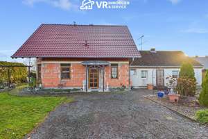 ***Wohnhaus mit zwei Gebäudeteilen in Obersuhl zu verkaufen*** – Die vollständige Adresse der Immobilie erhältst du vom Anbieter., 36208 Wildeck – Vorschaubild 1