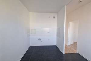 Zeit zum Toben, Spielen und Lachen! Familienwohnung mit großem Sonnenbalkon – Bruno-Taut-Ring 166, 39130 Neu Olvenstedt, Magdeburg – Vorschaubild 4