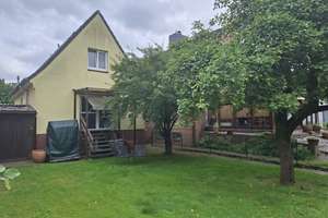 Idyllisches Wohnen: 2 Gemütliche Eigenheime mit Carport und grünem Garten – Die vollständige Adresse der Immobilie erhältst du vom Anbieter., 22459 Niendorf, Hamburg – Vorschaubild 5