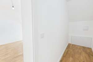 Stilvoll & frisch sanierte Altbau DG-Wohnung in bester Lage von Krefeld-Bockum (KfW70) – Die vollständige Adresse der Immobilie erhältst du vom Anbieter., 47800 Bockum, Krefeld – Vorschaubild 12