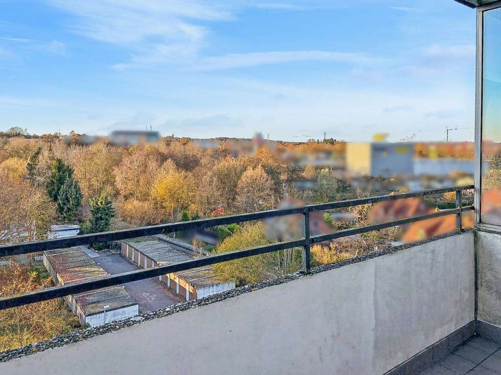 Immobilie in Schwentinental - OHNE Sonderumlage! 4-Zimmer-Wohnung mit Sonnenbalkon und Weitblick in Schwentinental - Bild 4