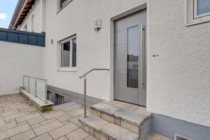 Hochwertig modernisiert! Doppelhaushälfte mit traumhaftem Grundstück direkt an der S1 – Die vollständige Adresse der Immobilie erhältst du vom Anbieter., 90571 Schwaig bei Nürnberg – Vorschaubild 8