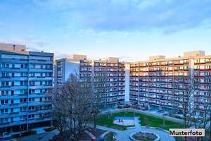 2-Zimmer-Wohnung nebst Balkon und Stellplatz in zentraler Lage